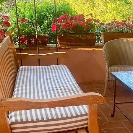 Con Terrazza Privata E Giardino Vicino A Pisa E Firenze *