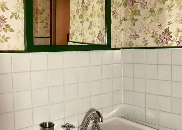 Con Terrazza Privata E Giardino Vicino A Pisa E Firenze 公寓 *