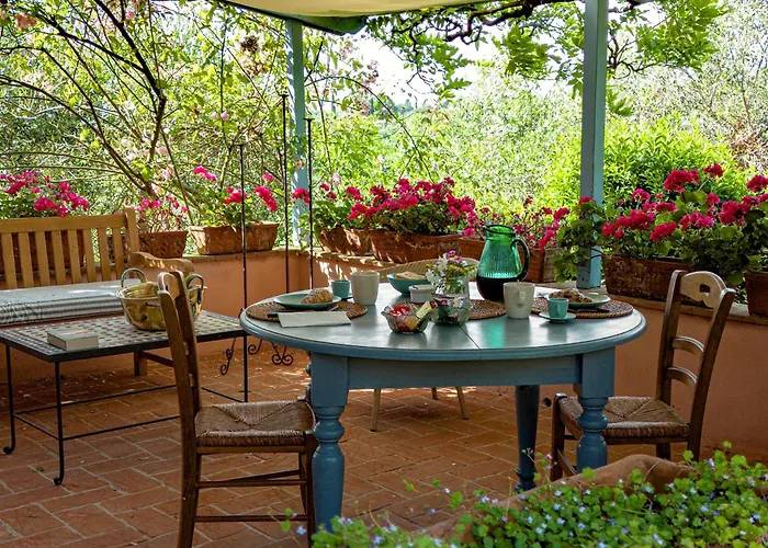 Con Terrazza Privata E Giardino Vicino A Pisa E Firenze 公寓